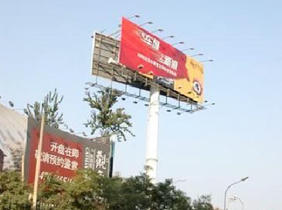 鹤峰户外广告怎么做才能让人一眼记住？